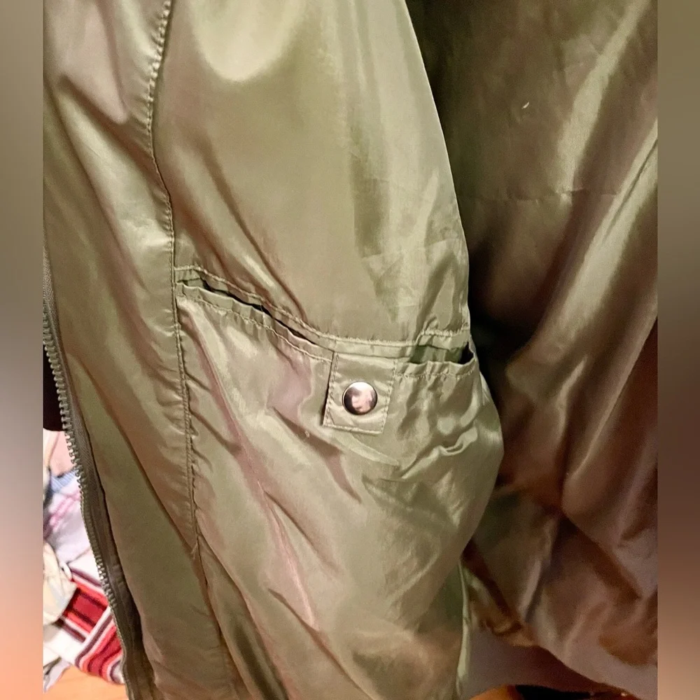 VTG Def Jam Puffer - Picture 5 of 7